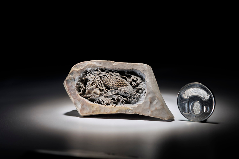 戈壁石 鯉魚躍龍門 毫芒雕刻